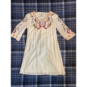 Est 1946 Women White Embroidered Floral Boho Rayon Shift Dress XS RN37080